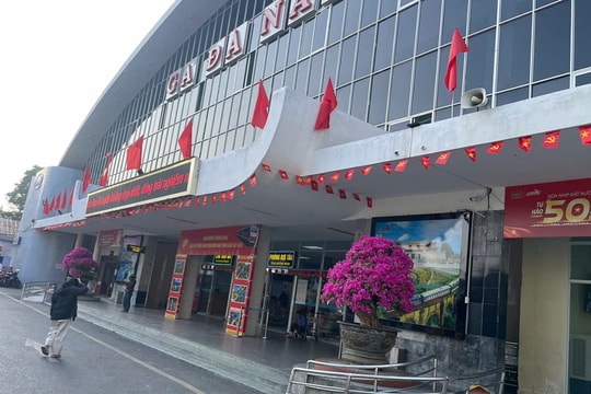 "Đoàn tàu Thống Nhất - kết nối triệu trái tim" sẽ gặp nhau tại Đà Nẵng trưa 30/4