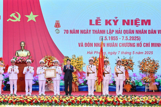 Chủ tịch nước Lương Cường dự kỷ niệm 70 năm Ngày thành lập Hải quân nhân dân Việt Nam