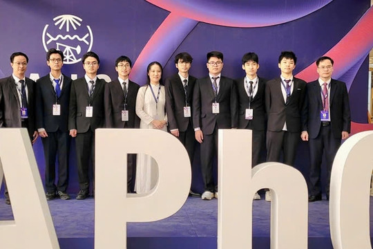 8 học sinh Việt Nam đoạt Huy chương Olympic Vật lý châu Á năm 2025