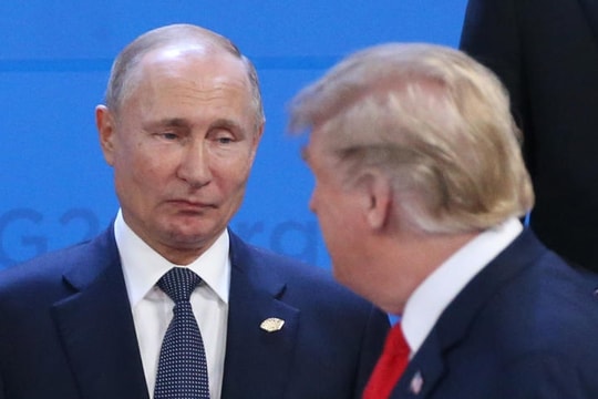 Điện đàm Trump-Putin: Nga tự tin nắm lá bài quyền lực?