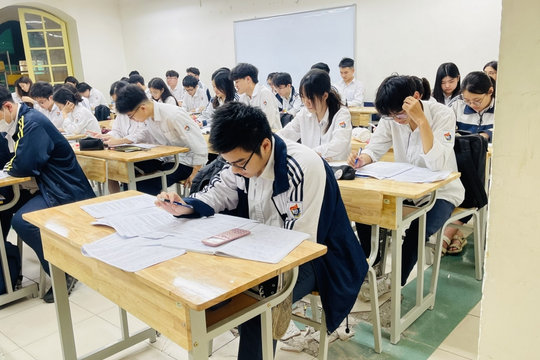 Kỳ thi tốt nghiệp THPT 2025: Hà Nội quán triệt “6 rõ”, không để xảy ra sự cố
