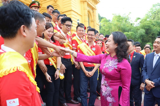 Phó Chủ tịch nước gặp mặt 100 đại biểu hiến máu tiêu biểu toàn quốc năm 2025
