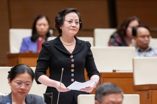 Bộ trưởng Bộ Nội vụ: Sắp xếp bộ máy, cán bộ phải chấp nhận hy sinh