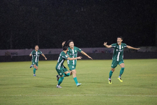 Xác định đối thủ của Công Phượng và đồng đội ở trận play-off thăng hạng V-League