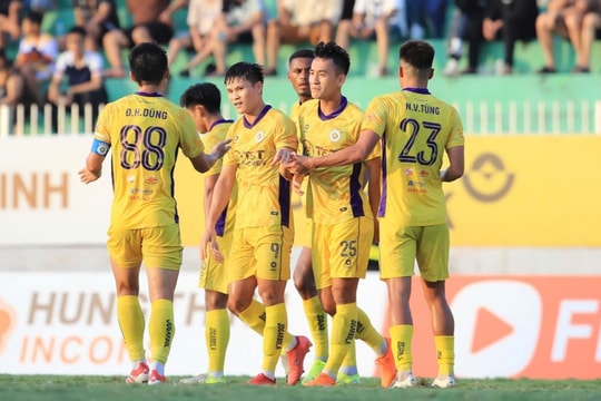 Đội hình tiêu biểu vòng 26 V-League 2024/2025: Vòng đấu của những gương mặt "lạ"