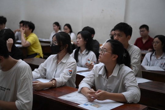 Kỳ thi THPT 2025: Đổi mới giáo dục nhưng cần cân đối giữa dạy - học - thi