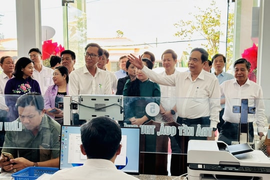 Chủ tịch Quốc hội: Không để ảnh hưởng, gián đoạn việc cung cấp các dịch vụ công cho người dân