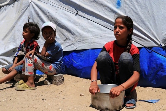 Tên lửa Israel bắn trượt mục tiêu, nhiều trẻ em Palestine thiệt mạng