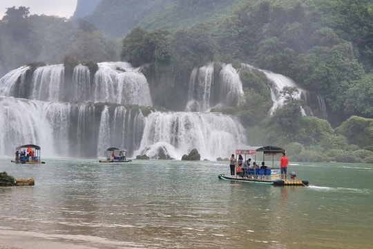 Cao Bằng đón trên 1,5 triệu lượt khách trong 6 tháng đầu năm