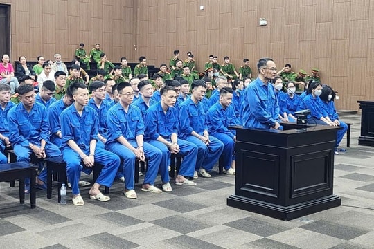 Xét xử 47 bị cáo đòi nợ bằng cách ghép ảnh khoả thân tung lên mạng xã hội