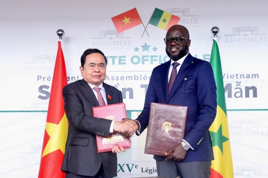 Chủ tịch Quốc hội Việt Nam - Senegal ký thỏa thuận hợp tác