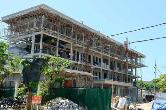 Quảng Ngãi: Khẩn trương thi công xây nhà công vụ bố trí cán bộ vào ở sau hợp nhất