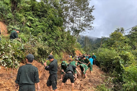 Quân - dân chung tay nơi rốn lũ Sơn La