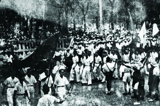 Khí thế ngút trời của một cuộc cách mạng mùa thu 1945 ở Huế