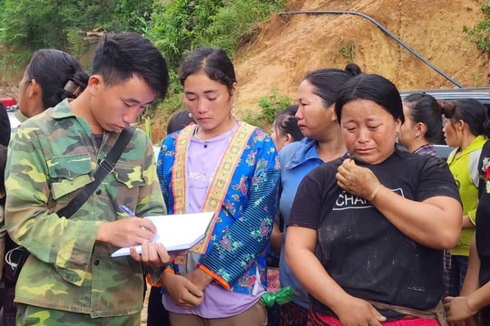 Đề nghị tặng Huân chương Lao động hạng Nhất cho Trưởng bản Mùa A Thi