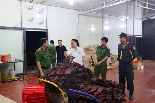 Khởi tố đường dây biến hàng nghìn tấn thịt trâu Ấn Độ thành thịt trâu gác bếp Hà Giang