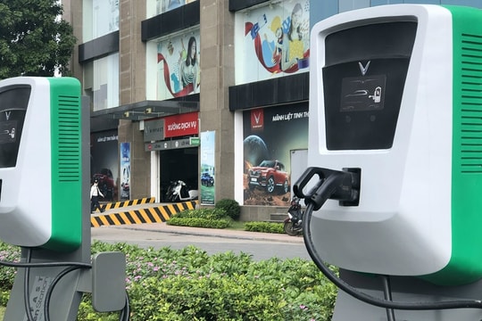 Hà Nội đề nghị 126 phường, xã rà soát quỹ đất để lắp đặt trạm sạc xe điện