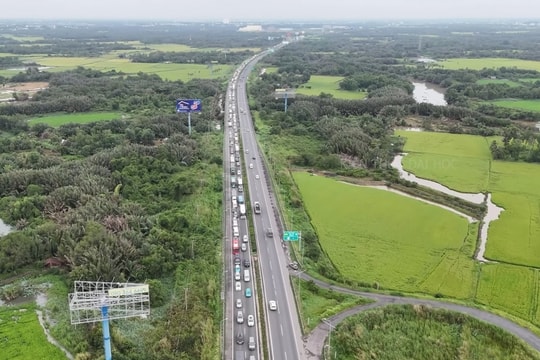 Chuẩn bị mặt bằng khởi công mở rộng cao tốc kết nối sân bay Long Thành