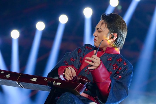 Mãn nhãn 8Wonder: Soobin chơi đàn bầu, DJ Snake bùng nổ với loạt hit tỷ views