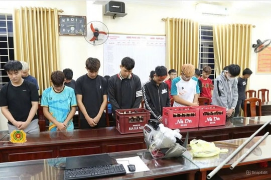 Triệu tập 27 thanh, thiếu niên gây rối, dùng hung khí đánh nhau ở Ninh Bình