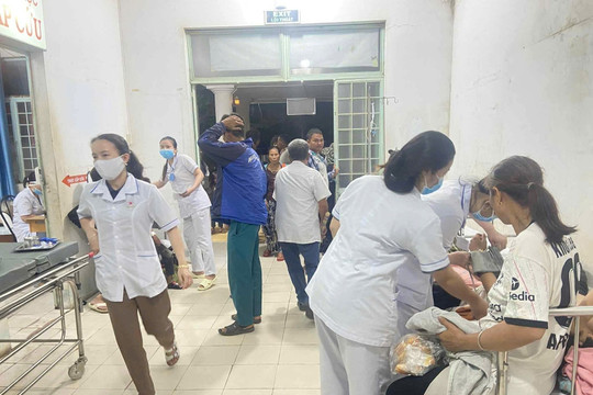 Làm rõ vụ 131 người bị ngộ độc thực phẩm sau tiệc tân gia ở Gia Lai