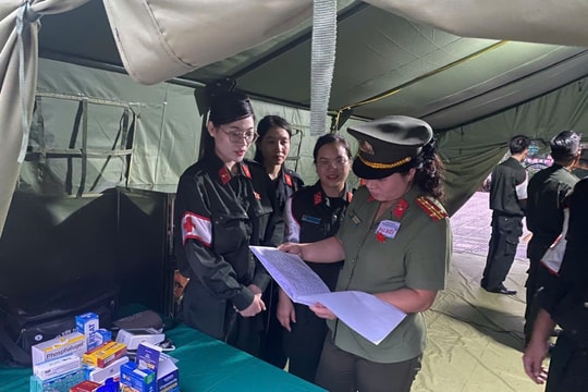 Hỗ trợ y tế cho 484 người tại buổi tổng duyệt lễ diễu binh, diễu hành