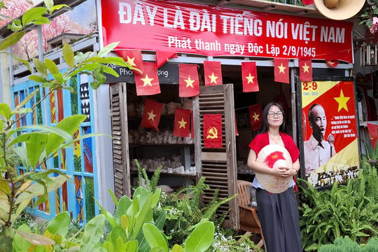 Tha thiết "khu vườn yêu tổ quốc"  của cô giáo Mỹ thuật ở Đắk Lắk