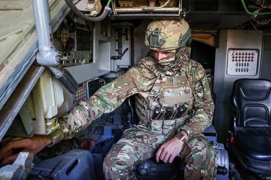 Ukraine cảnh báo tấn công sâu, Nga cáo buộc phương Tây cản trở hòa bình