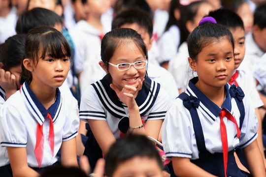 Chính phủ quy định 14 đối tượng được miễn học phí