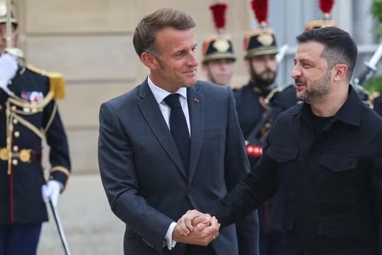 Tổng thống Pháp khẳng định EU sẵn sàng bảo đảm an ninh cho Ukraine