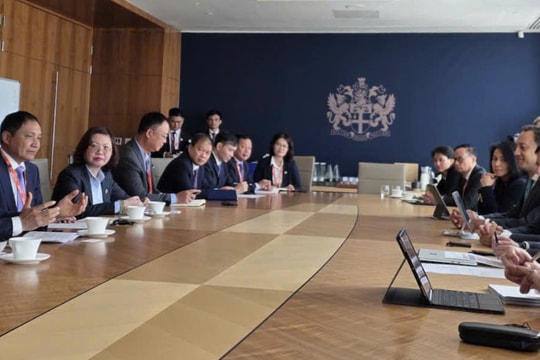 Phái đoàn Bộ Tài chính sang London, bàn về nâng hạng chứng khoán Việt Nam