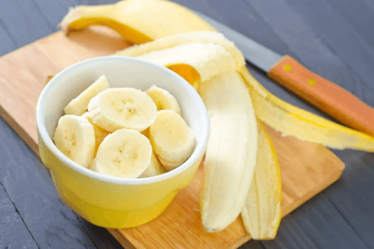 Thời điểm ăn chuối giúp giảm cholesterol và huyết áp