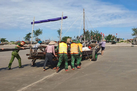 Ninh Bình cấm biển từ 12h, yêu cầu sơ tán dân, dừng toàn bộ đò trước 18h ngày 24/9