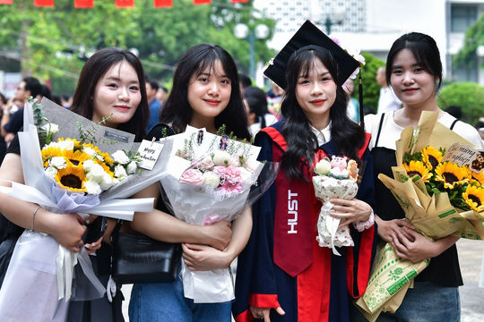 Tỷ lệ sinh viên tốt nghiệp xuất sắc Bách khoa Hà Nội năm 2025 cao kỷ lục