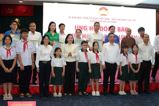 Hơn 35 tỷ đồng được quyên góp tại lễ phát động hỗ trợ đồng bào bị bão số 10