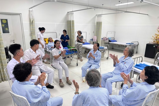 Người cao tuổi được ‘sống vui sống khỏe’ với mô hình chăm sóc toàn diện