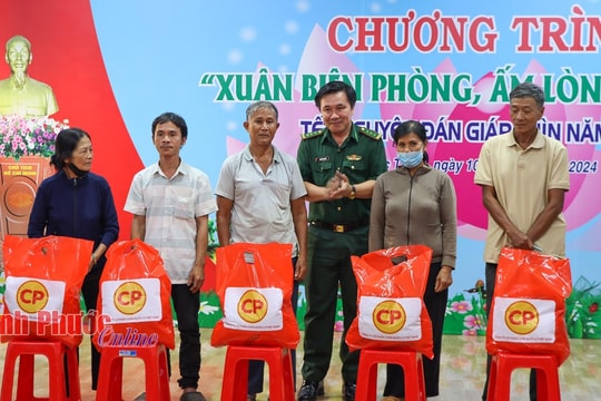 Vững chắc "thế trận lòng dân" nơi biên giới