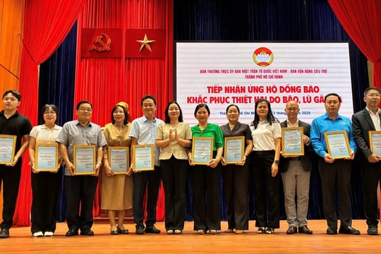 MTTQ TP.HCM tiếp nhận hơn 13.000 lượt ủng hộ đồng bào bị thiệt hại do bão, lũ