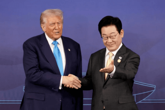 Ông Trump chấp thuận cho Hàn Quốc chế tạo tàu ngầm hạt nhân