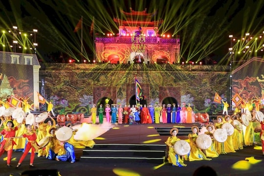 Lễ hội Áo dài Du lịch Hà Nội 2025 mang đến trải nghiệm văn hóa đa sắc màu