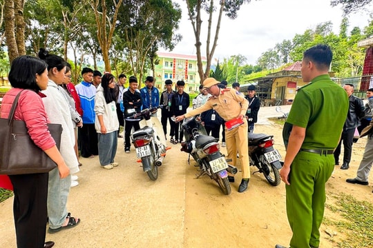 Điện Biên sẽ lắp camera ở cổng trường học để chấn chỉnh vi phạm giao thông