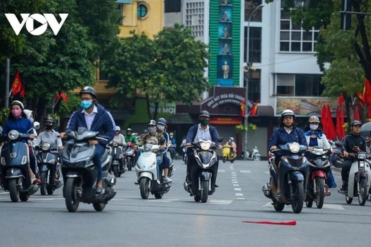 Thời tiết ngày 12/11: Bắc Bộ hửng nắng, Trung Bộ mưa rào rải rác