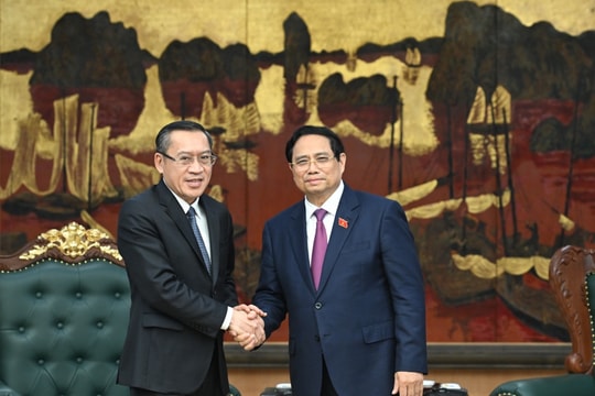 Thủ tướng tiếp Bộ trưởng Bộ Lao động và Phúc lợi Lào Phosay Sayasone