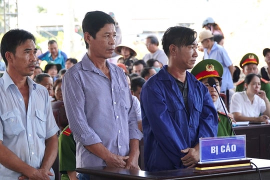 Bốn người bị tuyên án tù vì vi phạm IUU