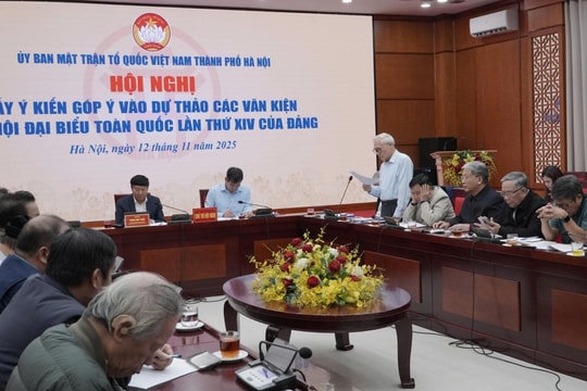 Văn kiện Đại hội XIV: Đổi mới nhưng vẫn cần đánh giá đời sống nhân dân