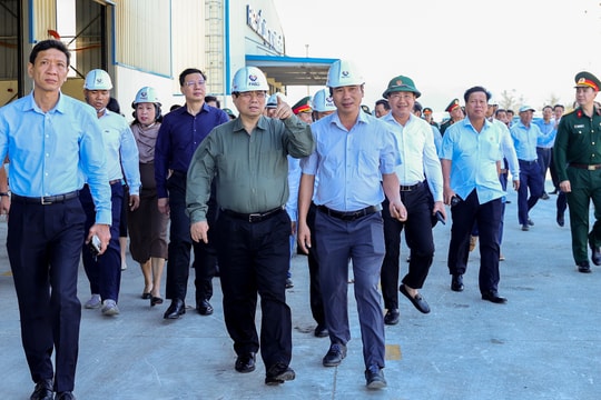 Thủ tướng thăm hỏi, động viên người dân, doanh nghiệp thiệt hại nặng nề do thiên tai, bão lũ tại Gia Lai