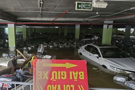 Dự báo mưa trên 100mm/giờ, nước sông vượt báo động 3, Huế nguy cơ tái lụt