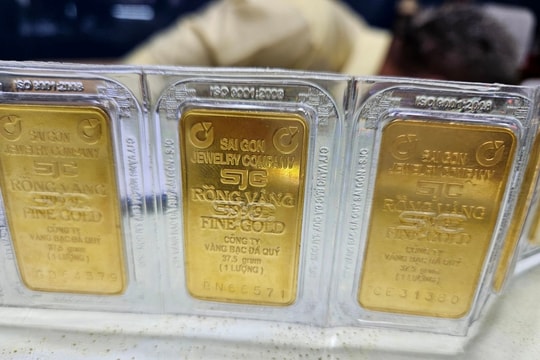 Đề xuất nới "room" vàng cho các ngân hàng: Chuyên gia chỉ ra lợi ích dài hạn