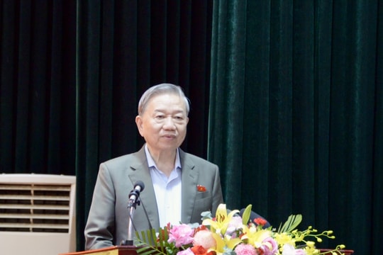 Tổng Bí thư: Đổi mới tư duy, cách tiếp cận phát triển kinh tế và hội nhập quốc tế