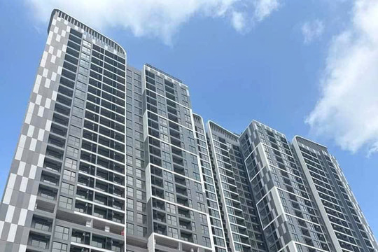 Giá chung cư đứng im dịp cuối năm, ngân hàng rục rịch tăng lãi suất